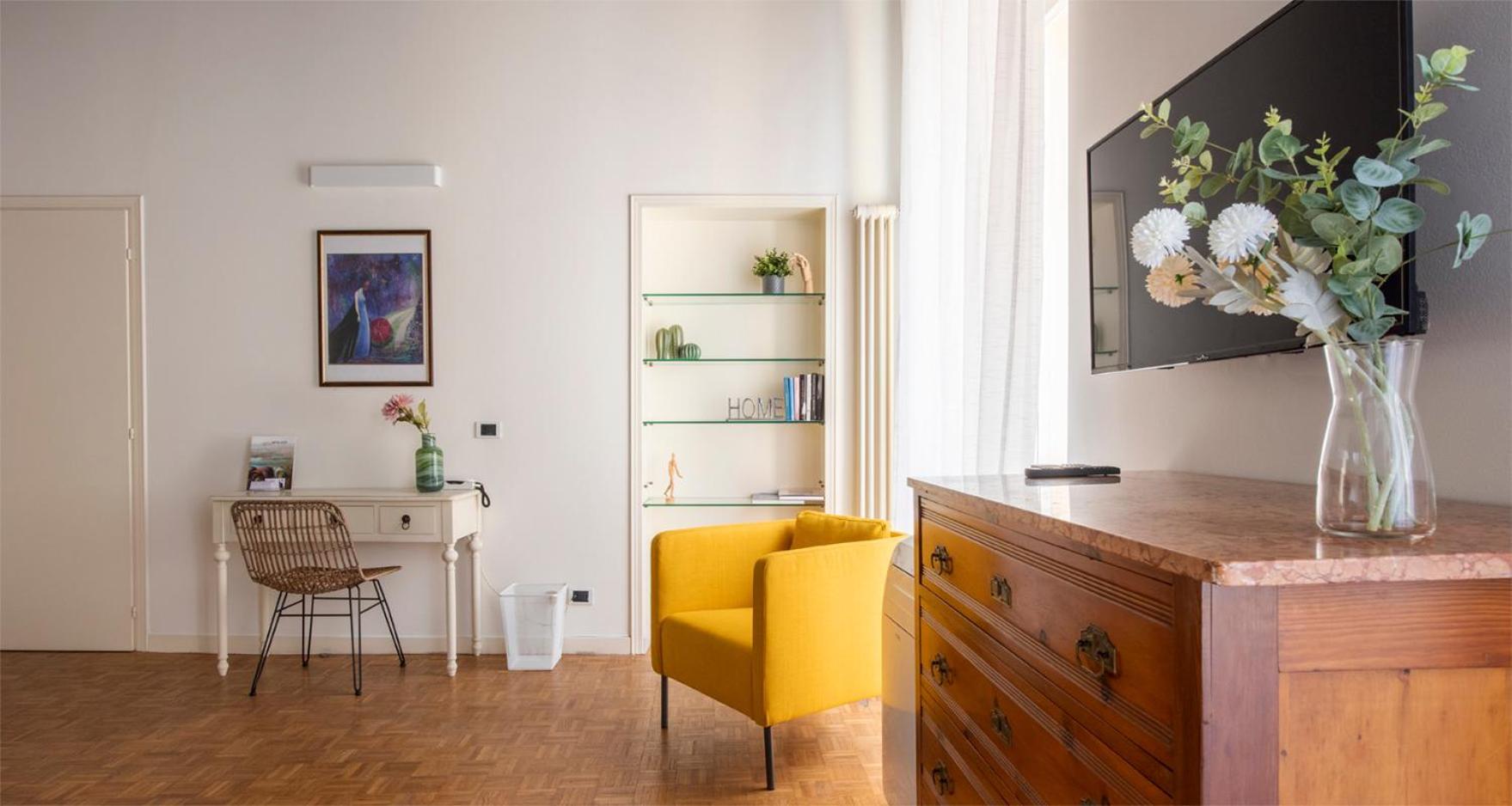 Charming Joivy Flat Next To Duomo Di Como Dış mekan fotoğraf