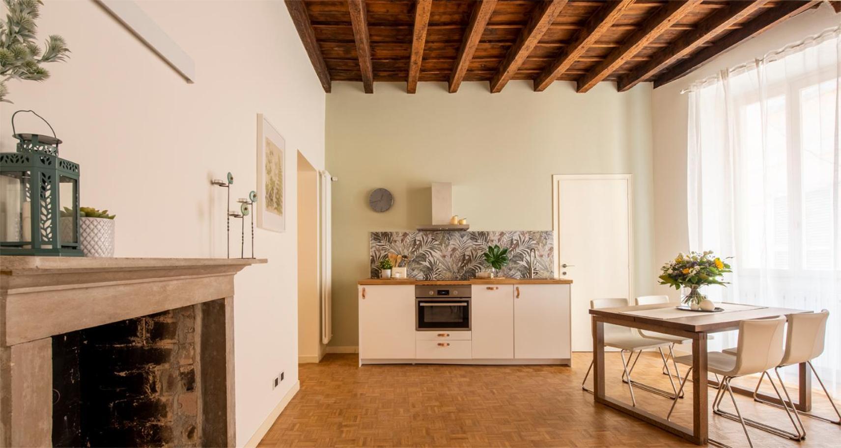 Charming Joivy Flat Next To Duomo Di Como Dış mekan fotoğraf